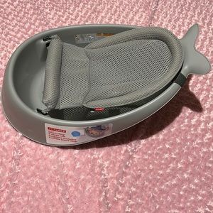 Skip Hop Baby Bath Tub, 3-Stage Smart Sling Tub, Moby, Grey